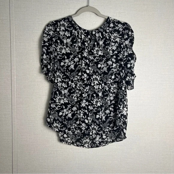 J Crew Black/Ivory Bird & Floral Toile Print Ruched‎ Sleeve Top Size Medium - Picture 2 of 8